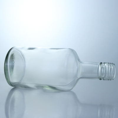 Bottiglia di liquore in vetro a cappuccio a collo lungo su misura per la bobina a vite Gin Vodka Brandy Forma su misura