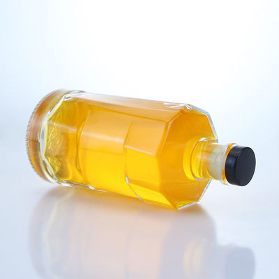Bottiglia di vetro trasparente con sughero per whisky vodka tequila gin rum
