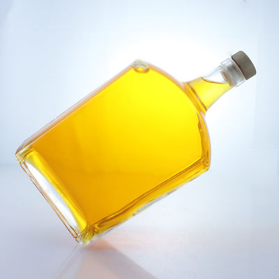 Bottiglia di vetro di forma piatta per whisky vodka tequila gin rum realizzata in vetro