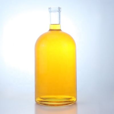 Logo personalizzato Bottiglia in vetro con tappo a vite di grande capacità per whisky vodka tequila gin rum