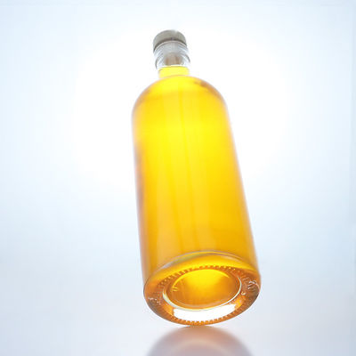 Materiale di base in vetro Capo a vite Tipo di sigillamento Bottiglia di liquori per whisky Vodka Tequila Gin Rum
