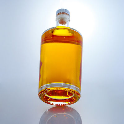 Popular Shape Super Flint Glass Liquor Bottle per Vodka Whiskey Rum Tequila Gin Made