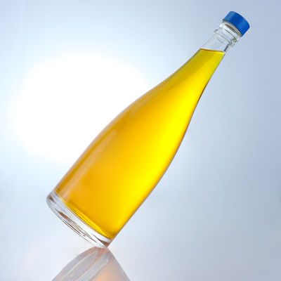 Bottiglia di vetro a cappuccio a vite a forma di pera fatta per il rum Super Flint Vodka Whisky Tequila Gin