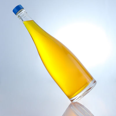 Bottiglia di vetro a cappuccio a vite a forma di pera fatta per il rum Super Flint Vodka Whisky Tequila Gin