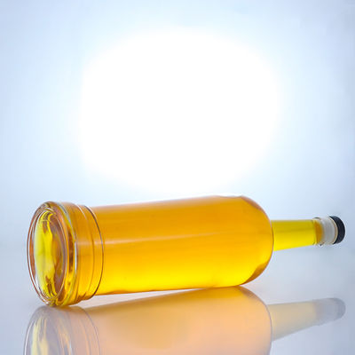 Base di vetro Forma rotonda Logo personalizzabile Collo lungo Bottiglia di liquore con sughero