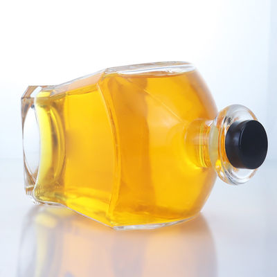 Collare di vetro Materiale Forma quadrata Whiskey Vodka Tequila Brandy Gin Rum Bottiglia con sughero