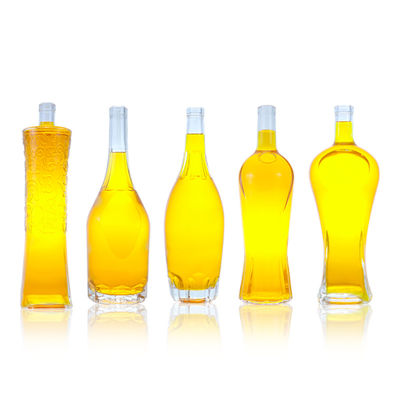 Bottiglia di vetro a forma unica 500 ml 700 ml 750 ml per rum vodka whisky tequila gin