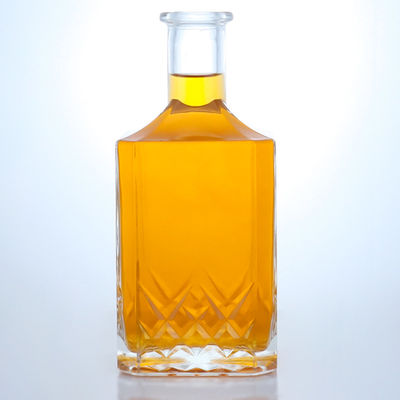Bottiglia di vetro poligonale personalizzata per vodka whisky gin rum spirit