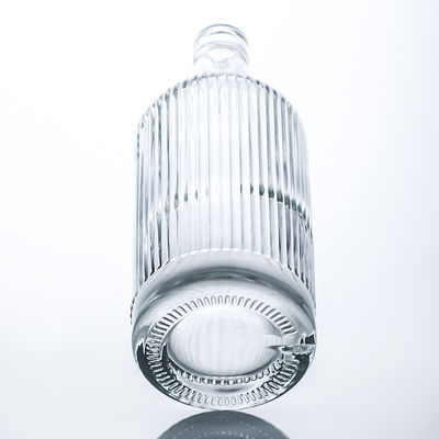 Bottiglia di vetro a forma rotonda da 750 ml con strisce e sughero per rum vodka whisky tequila gin