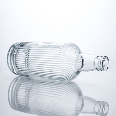 Bottiglia di vetro a forma rotonda da 750 ml con strisce e sughero per rum vodka whisky tequila gin