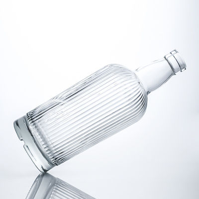 Bottiglia di vetro a forma rotonda da 750 ml con strisce e sughero per rum vodka whisky tequila gin