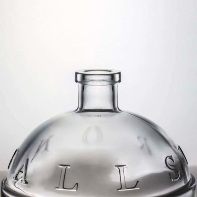 Bottiglia di liquore in vetro da 700 ml personalizzata per i whisky gin rum e gli emisferi cilindrici