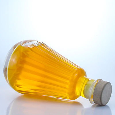 Bottiglia di vetro rotonda con tappo di sughero e logo personalizzato per rum vodka whisky tequila gin