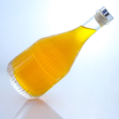 Vetro a forma rotonda 500 ml Rum Vodka Whisky Tequila Gin Bottiglia con tappo di sughero