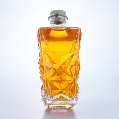 Disegno unico Bottiglia di vetro da 800 ml per birra Gin Rum Champagne Brandy Whisky Clear Flint