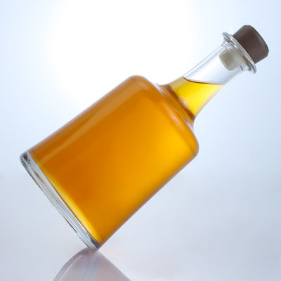 Bottiglia di vetro a forma di campana per gin rum champagne brandy whisky colore chiaro o personalizzato
