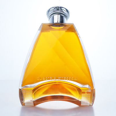 Materiale del corpo Vetro 700 ml Bottiglia di pietra trasparente per Gin Rum Champagne Whisky