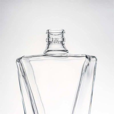 Brandy Champagne Gin Tequila Bottiglia di vetro 700ml con tappo di sughero e logo personalizzato