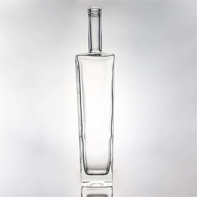 Materiale del corpo Vetro Bottiglia di whisky a forma quadrata da 1000 ml con alto filtro e sughero