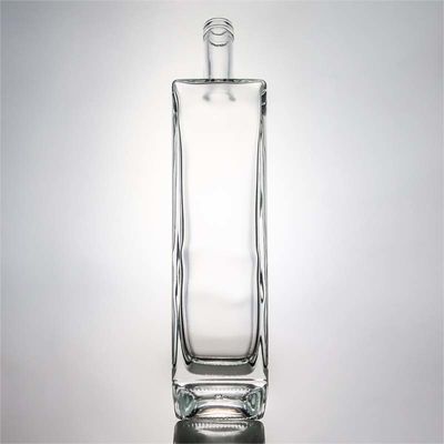 Materiale del corpo Vetro Bottiglia di whisky a forma quadrata da 1000 ml con alto filtro e sughero