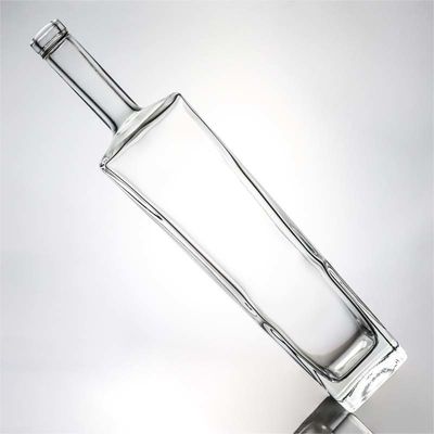 Materiale del corpo Vetro Bottiglia di whisky a forma quadrata da 1000 ml con alto filtro e sughero