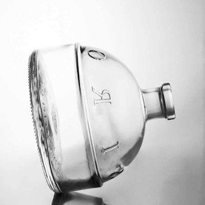 Bottiglia di liquore in vetro a forma personalizzata per gin rum champagne