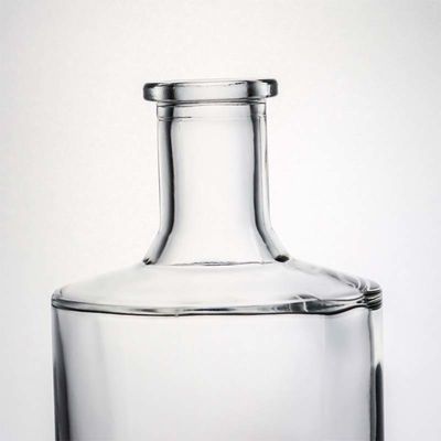 Bottiglia di vetro di 750 ml a forma rotonda con sughero di legno per il whisky