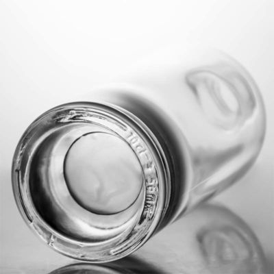 Logo personalizzato 700ml 1000ml Clear Flint Gin Rum Champagne Liquor Bottiglia di vetro con sughero