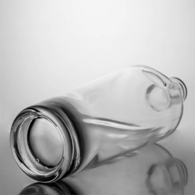 Tequila Bevande industriali Bottiglia di vetro di pietra chiara con sughero di legno 700ml 500ml 1000ml