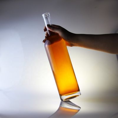 Bottiglia di liquore di vetro Rotonda 75cl Bottiglia per tappo di sughero Tipo 1000ml 1750ml Materiale del colletto