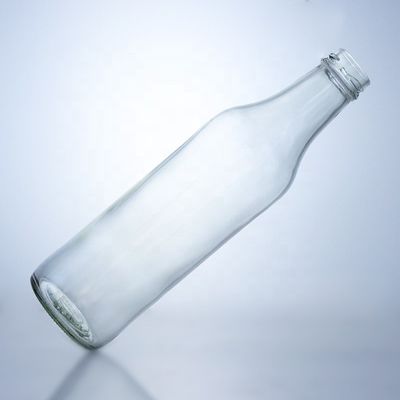 Bottiglia in vetro di whisky e vodka trasparente Unica 650ml di forma speciale con finitura a vite