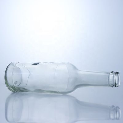 Flint Glass 276ml Brandy Vodka Tequila Bottiglia di vetro con sughero per il corpo Materiale vetro