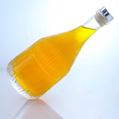 Flint Glass 500ml 750ml 1000ml bottiglia di vodka a forma speciale con logo personalizzato