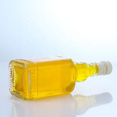 350 ml 500 ml tappo a vite bottiglia trasparente in vetro di pietra per whisky vodka champagne tequila gin rum