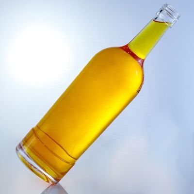 Collare di vetro Bottiglie di vetro vuoto a forma rotonda 750 ml per tequila Brandy Rum Gin Whisky