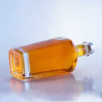 750 ml di liquore in bottiglia di vetro per liquidi unici whisky vodka rum tequila