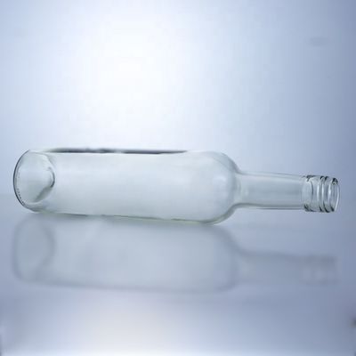 500 ml 700 ml 750 ml 1000 ml Bottiglia di vetro trasparente per il trattamento della superficie del whisky stampato a caldo