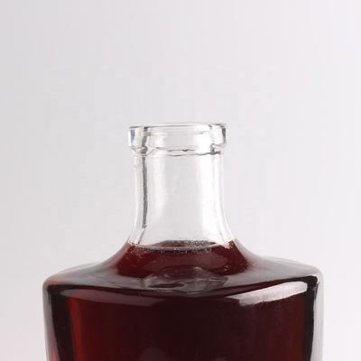Tipo di tenuta del whisky di sughero 750 ml/1000 ml Bottiglia di vetro trasparente per champagne
