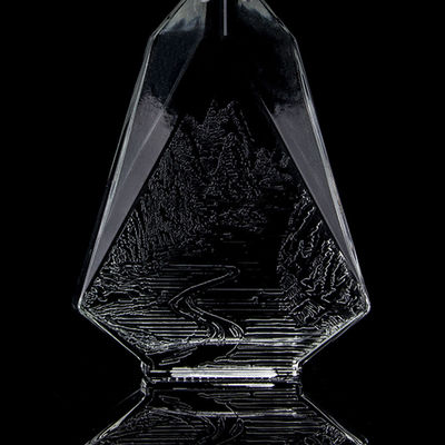 Bottiglia di vetro di pietra trasparente a fondo spessa per gin whisky rum tequila e brandy 2022 Design