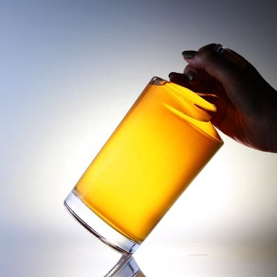Bottiglie di liquore a base di vetro a fondo spessore personalizzate per vodka gin rum champagne