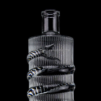 Bottiglia di vetro in rilievo di lusso 750ml 1000ml Gin Rum Champagne Tequila Whisky con sughero
