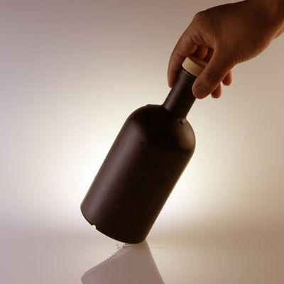 500 ml 750 ml Bottiglia di vetro vuota con sughero Vernice personalizzata Vodka Tequila Liquore