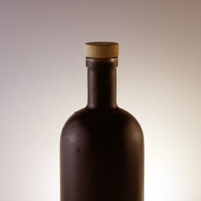 500 ml 750 ml Bottiglia di vetro vuota con sughero Vernice personalizzata Vodka Tequila Liquore