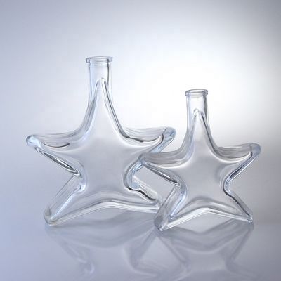 Bottiglia in vetro con forma speciale di whisky, vodka e brandy con finitura in vetro