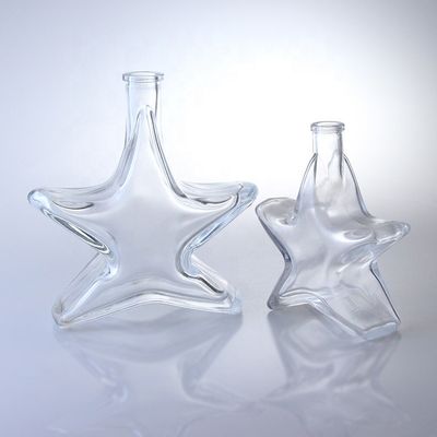 Bottiglia in vetro con forma speciale di whisky, vodka e brandy con finitura in vetro