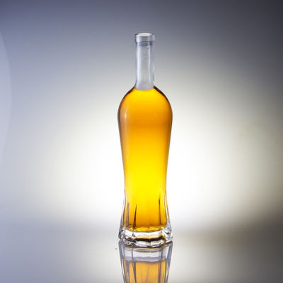 Bottiglia di vetro personalizzata da 750 ml Peso Materiale di base Vetro 500 ml Bottiglia di liquore di vetro per whisky
