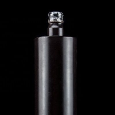 Bottiglia in vetro di whisky vodka 700ml 750ml nero