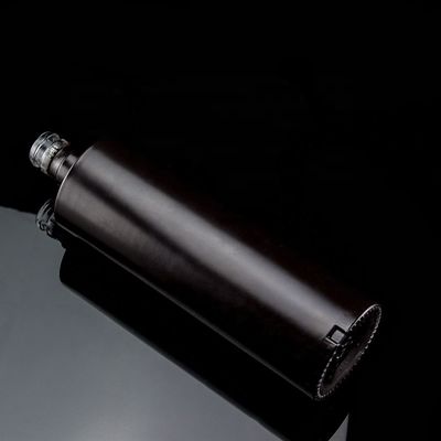 Bottiglia in vetro di whisky vodka 700ml 750ml nero