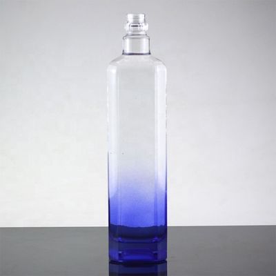 Bottiglia in vetro quadrato blu da 750 ml con colore a gradiente e tappo a vite