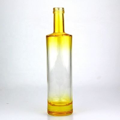 Bottiglia in vetro quadrato blu da 750 ml con colore a gradiente e tappo a vite